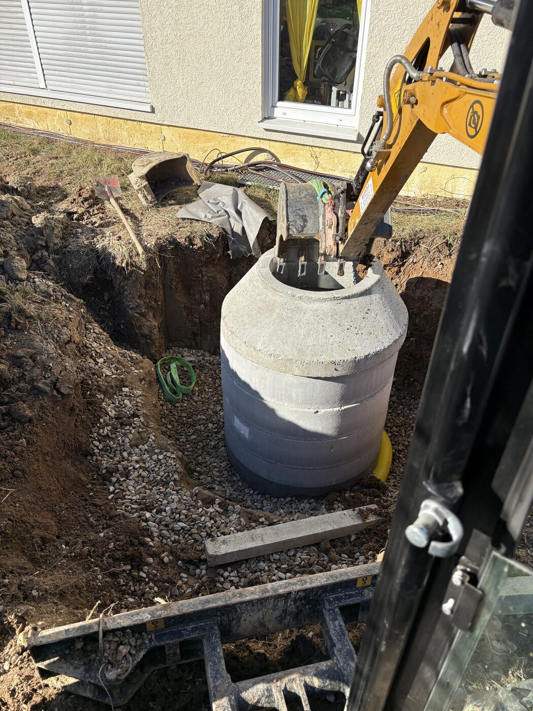 Betonschacht setzen erdarbeiten – Firma Welz Haus und Wohnungsauflösung in Bamberg und der Umgebung 