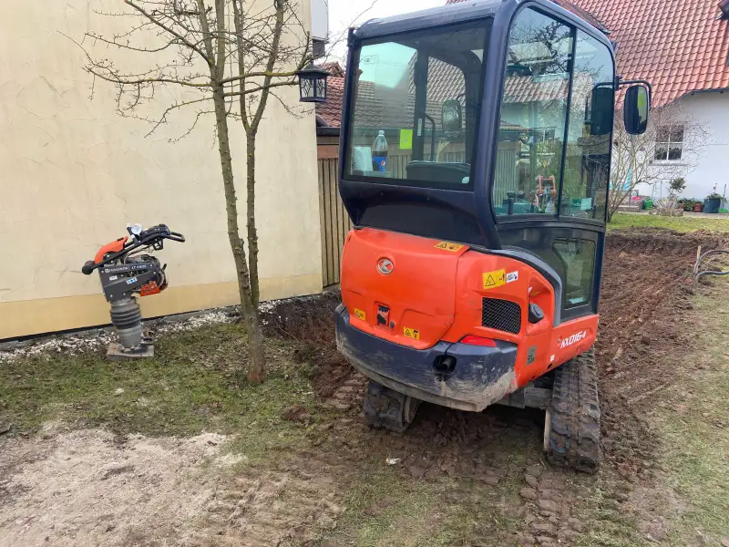 e1738d5a2845cc1ec53ee72c4fa81743